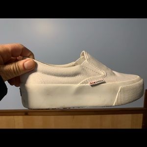 Women’s size 7 Superga shoes. Worn once indoors for 2 hours. Didn’t fit